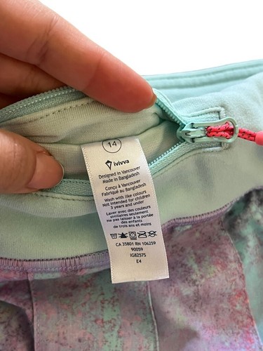 Ivivva Set the Pace Skirt Pleated Multicolor Blue Purple Pink Splotch Dye SZ 14 - Picture 3 of 3
