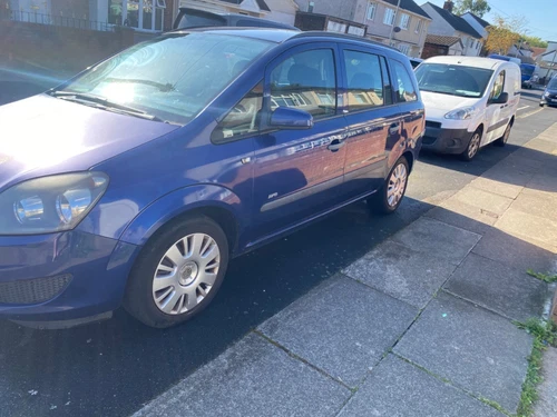 2010 VAUXHALL ZAFIRA DESIGN 1.6 PETROL, 7 SEATER, 1 KEY, LEZ/ULEZ. - Picture 3 of 20