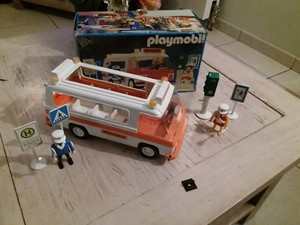 bus scolaire playmobil