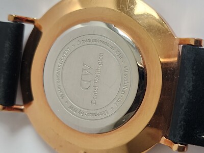 Daniel Wellington Watch Classic Round 36mm Case Black Leather New