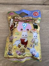 1 Petite Figurine Aléatoire Sylvanian Families Epoch baby camping series neuf