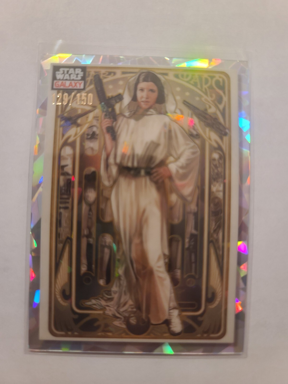 2023 Topps Chrome Star Wars Galaxy Princess Leia Organa #82 Atomic Refractor/150