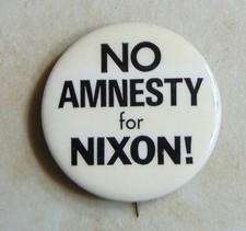 Richard Nixon Watergate campaign pin button political