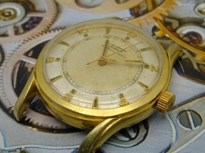 RAISED ARABIC NUMERALS TISSOT AUTOMATIC BUMPER  GOLD FILLED  WATCH 42 BY 33 MM