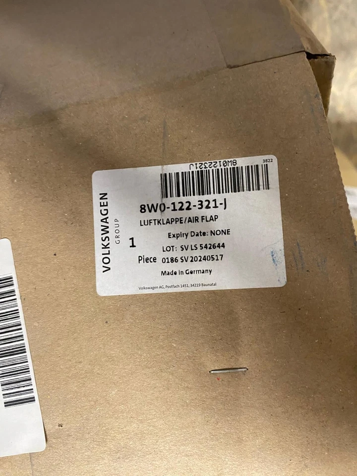 Genuine New OEM Radiator Coolant Hose Audi A4 A5 2016–2023 | 8W0122321J - Image 2 of 3