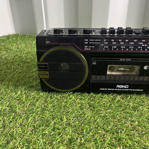 Reka FM/AM Radio Tape/MP3 USB/SD Compact K-Bass Boombox - Read description - Picture 2 of 19