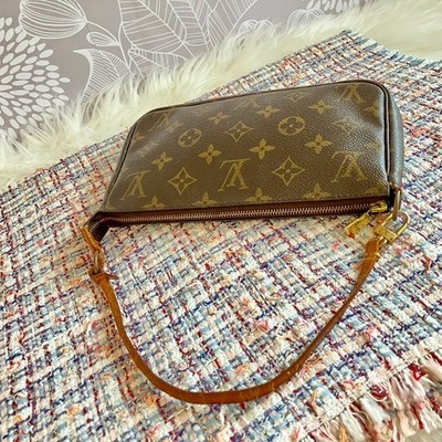 Louis Vuitton LV Accessories Pouch M40712 Pochette Accessoires