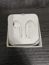 Apple Wired Earbuds Lightning Connectivity USED - FULLY FUNCTIONAL