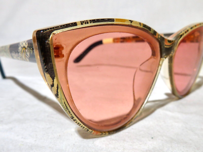 New Toms Josie cat eye sunglasses in  Liberty of London floral pattern New Toms Josie cat eye sunglasses in Liberty of London  main image 4
