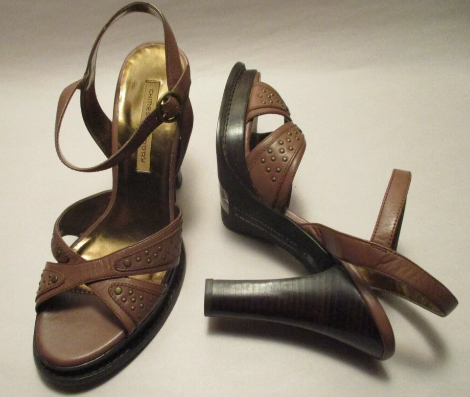 NIB Chinese Laundry Bari Women 8.5M Stud Leather Slingback  4 1/2" Heel Stiletto - Image 4 of 4