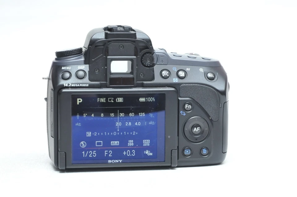 Cámara réflex digital Sony a550 con kit de lente Minolta 50 mm f1,7 AF Foto 2 de 4