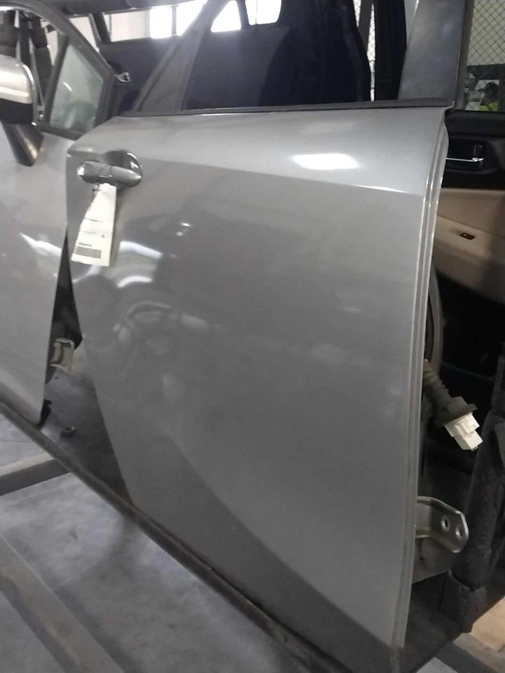 Conjunto de puerta trasera derecha usado lado trasero se adapta a: Mazda 3 2011 eléctrico Htbk trasero Ri Foto 2 de 4