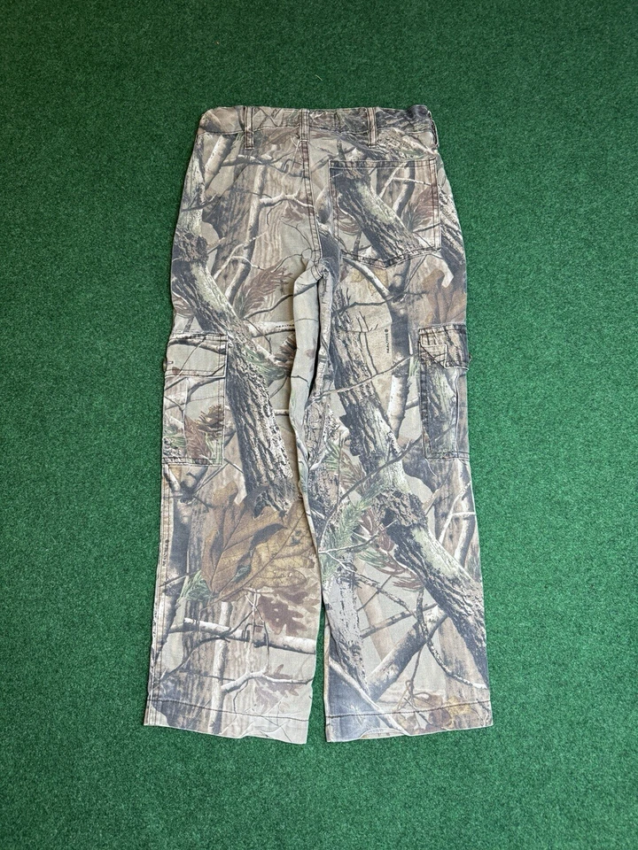 Y2k Russell Athletic Outdoor Youth 6-8  24x23 Cargo Realtree Camo Pants  - Image 3 of 4