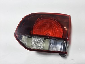 VW GOLF VI 5K1 Rechte Seite Kofferraumlicht 5K0945094AA 1,8 Benzin 34273639