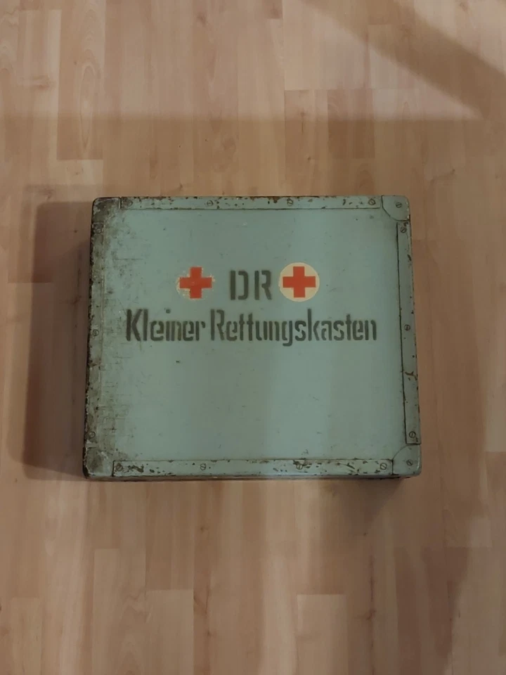 Deutsche Reichsbahn " Kleiner Rettungskasten "