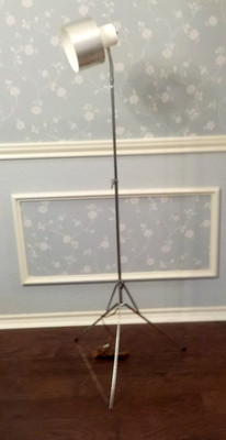 Vtg CN BURMAN Floor Lamp Gooseneck Telescoping Metal Tripod Plastic Shade 1976