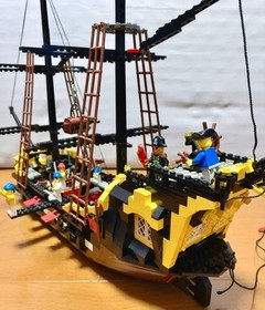 LEGO Pirates Black Seas Barracuda (Dark Shark) 6285 In 1989 Used W/Manual As Is