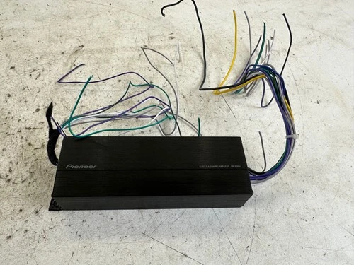 Pioneer GM-D1004 CLASS D 4-CHANNEL Amplifier Amp 45W RMS x 4 90W RMS x 2