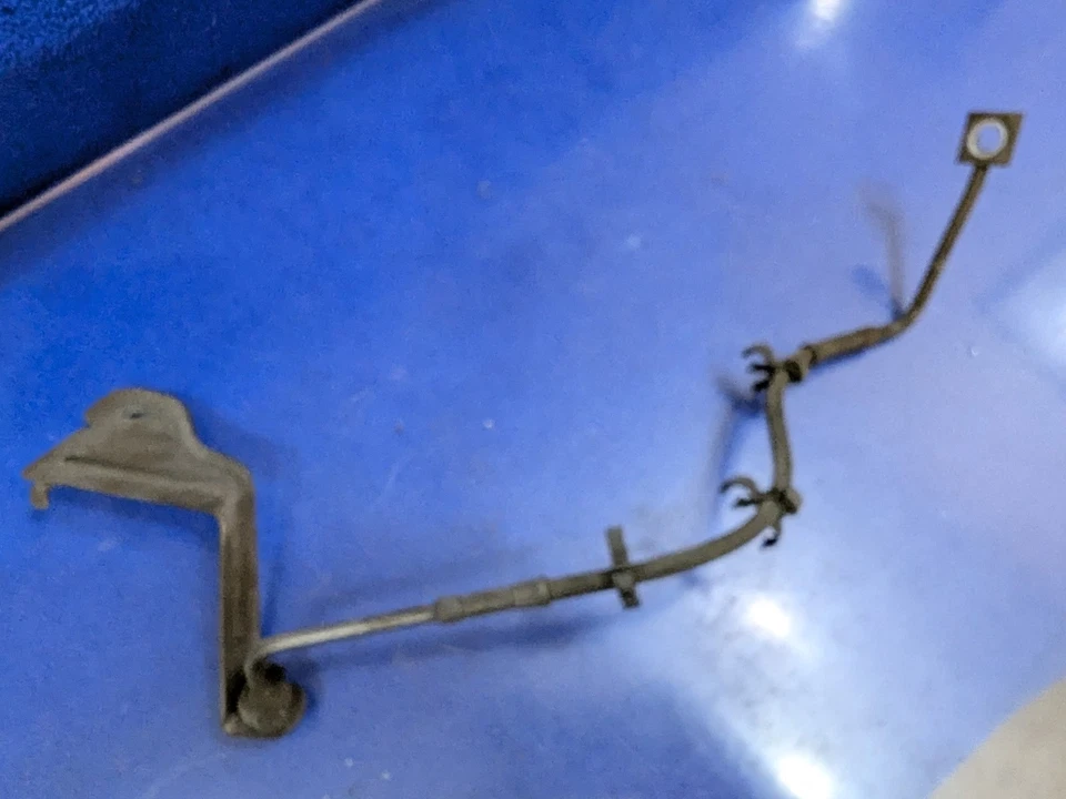 oem 2010-2015 jaguar xk xkr xkr-s rear right passenger hydraulic brake hose line - Image 4 of 4