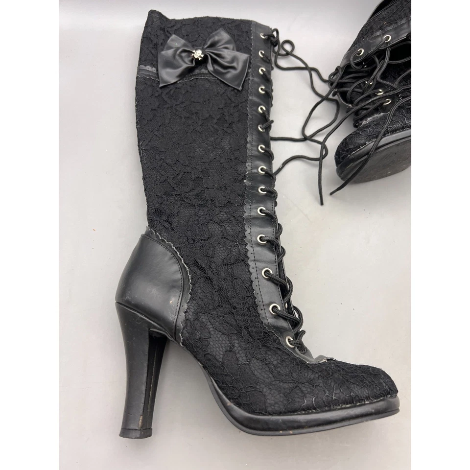 Pleaser Demonia Mujer Glam 240 Negro Floral Gótico Encaje Botas Tacón Alto hasta la Rodilla Foto 4 de 4