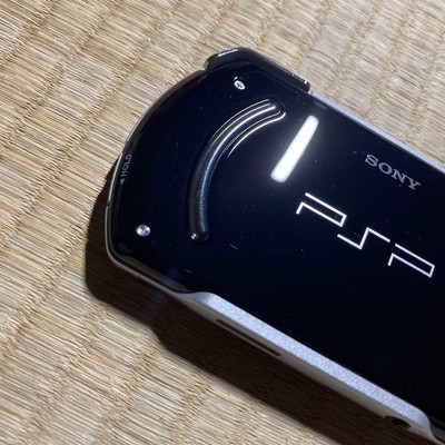 Sony PSP Go Playstation Portable Go Piano Black PSP-N1000PB 