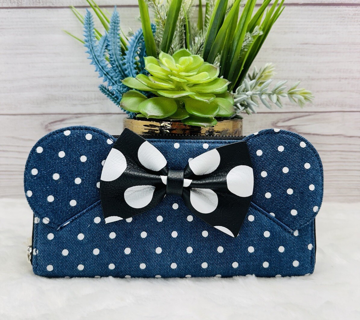 Denim polka dot minnie loungefly Brand New Disney X Loungefly Minnie Mouse Denim Polka Dot  main image 2
