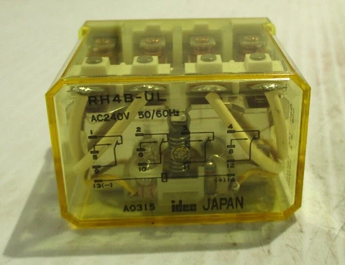 NEW IDEC RH4B-UL RELAY AC240V COIL 240VAC