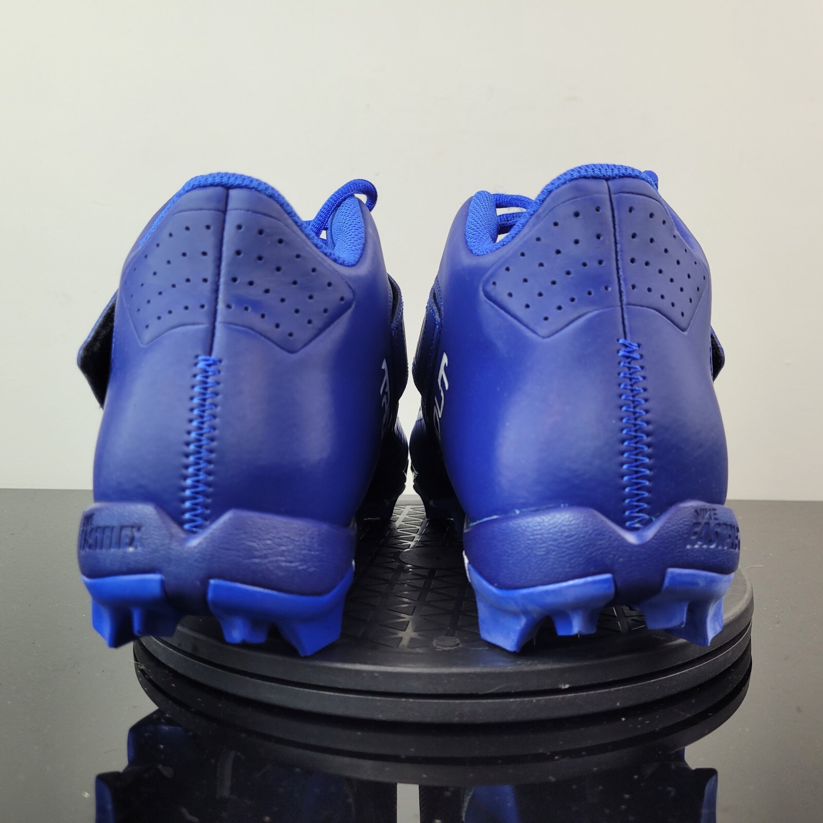 navy nike baseball cleats