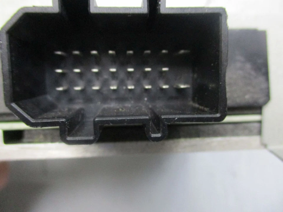 Amplificador Final Para AUDI A4 AVANT (8ED, B7) 1.6 8E9035223D - Imagen 3 de 4