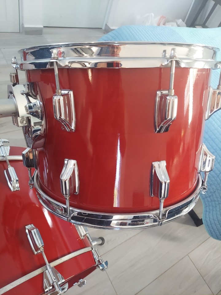 Rogers XP8 Drumset in California Wine Lacquer Finish. Outstanding