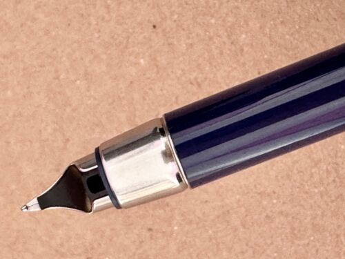 Vintage Parker 25 Fountain Cartridge Pen White & Blue Cap Bands Fine Nib 1970s - Picture 6 of 7