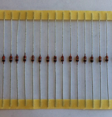 1N4148 HIGH-SPEED DIODES (100 PCS)