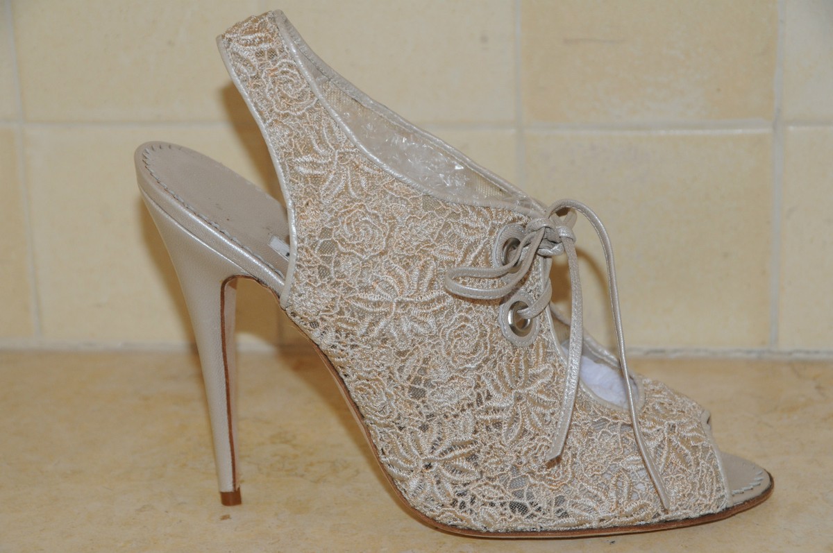 $1370 New MANOLO BLAHNIK Pearl Ivory Lace SANDALS BOOTIES SHOES Wedding
