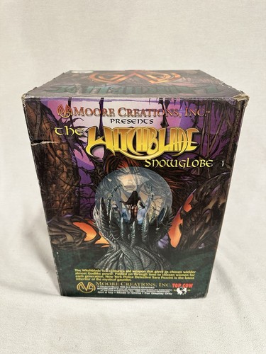 The Witchblade Snowglobe Cow Clayburn Moore Musical Statue 501/3000 NIB - Picture 3 of 3