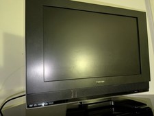 Toshiba 19HLV87 19in LCD TV/DVD Combo 720p HDMI VGA ATSC Black