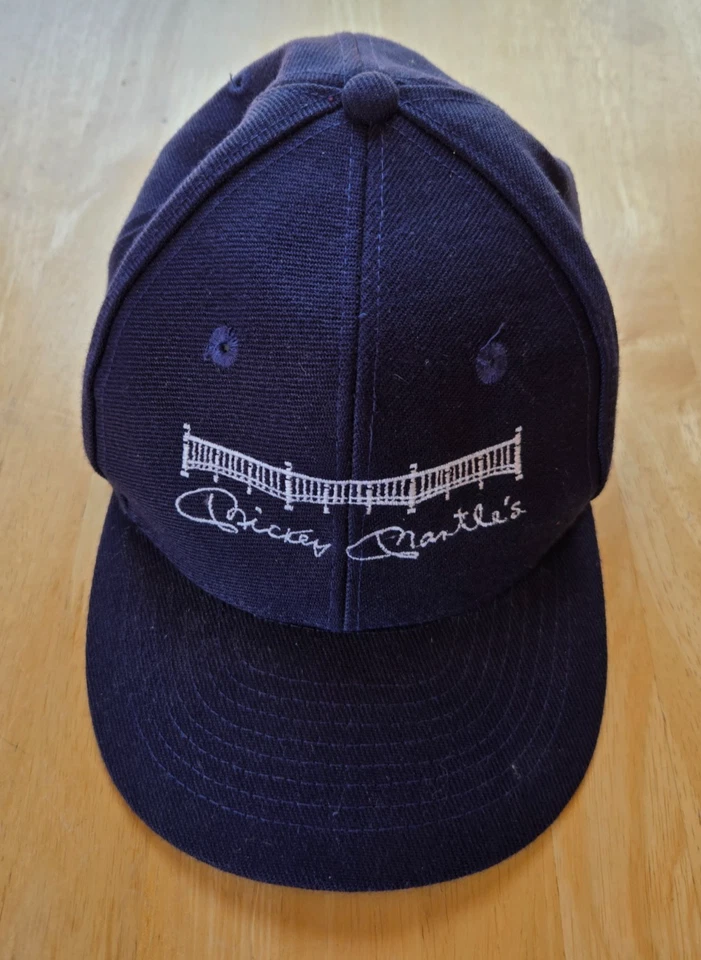 Mickey Mantle's Restaurant NYC Blue Snapback Hat & NY 2001 Champions Pin - Image 2 of 4