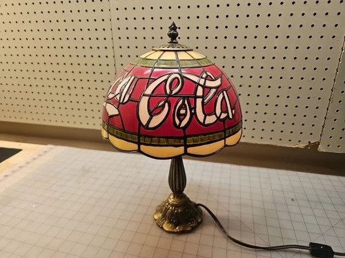 Vintage Coca Cola Tiffany Style PLASTIC Stained Glass Style Shade Lamp 15” Coke