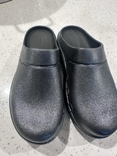 WOMEN'S OOFOS OOCLOG LUXE BLACK SPRINKLE GLITTER RECOVERY CLOG SIZE 8