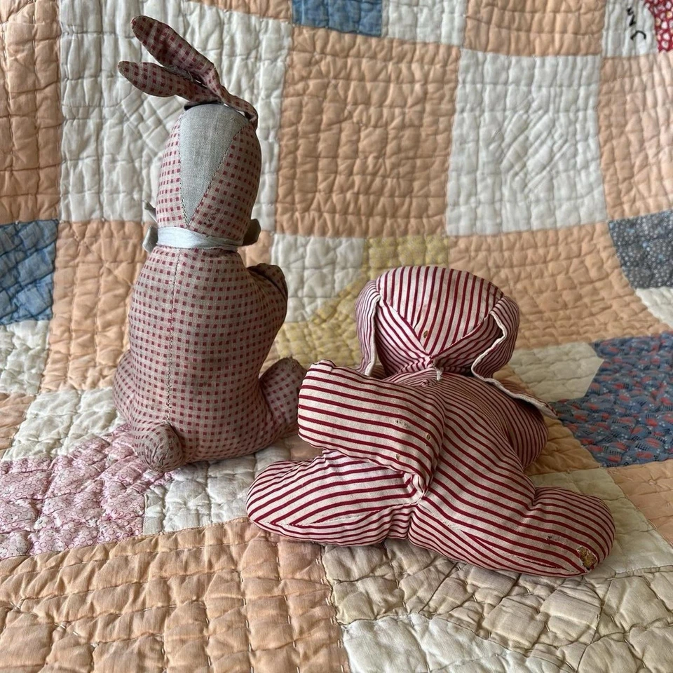 Lot Of Two Antique Handmade Stuffed Animals | 1930s 1940s Feedsack Bunny & Puppy - Image 3 of 4