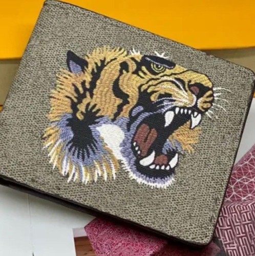 Gucci Men's Wallet Gray