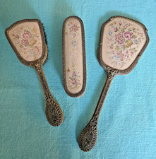 Trzyczęściowy zestaw szczotek/luster w stylu secesyjnym - metal i haft - rzadki