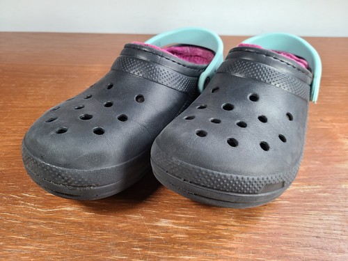 Crocs Unisex Classic Lined Fuzzy Clogs Black/Pink Mens Size 8 Womens Size 10 - Picture 2 of 10