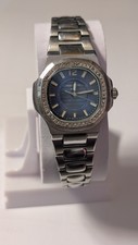Patek Philippe Nautilus 7008/1A-001, Damenuhr...