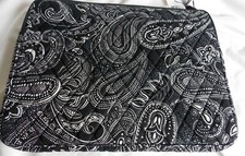 Vera Bradley STELLAR PAISLEY Lighten up Wipes Pouch NWT 35