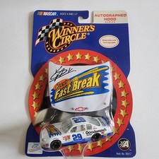 Winner's Circle NASCAR Kevin Harvick 29 Goodwrench Monte Carlo 2002 1/64