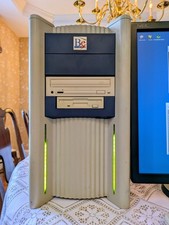 BeBox Dual 133 MHz PowerPC 603e With Rare Early BeOS Extra Discs And Papers