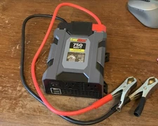 750 Watts EverStart Vehicle Power Inverter