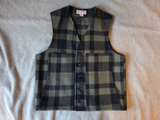 Filson Mackinaw Wool Vest  Size 42  Otter Green/Black  USA Mad  MSRP 349