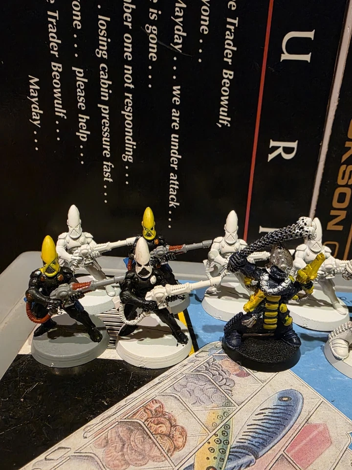 Vintage 40k Warhammer Eldar Rogue Trader Era Metal And Plastic Miniature Lot - Image 2 of 4