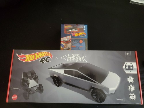 1:10 RC Tesla Cybertruck With 1:64 RC 